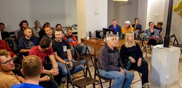 33250558 1986757104730732 177654355762085888 o