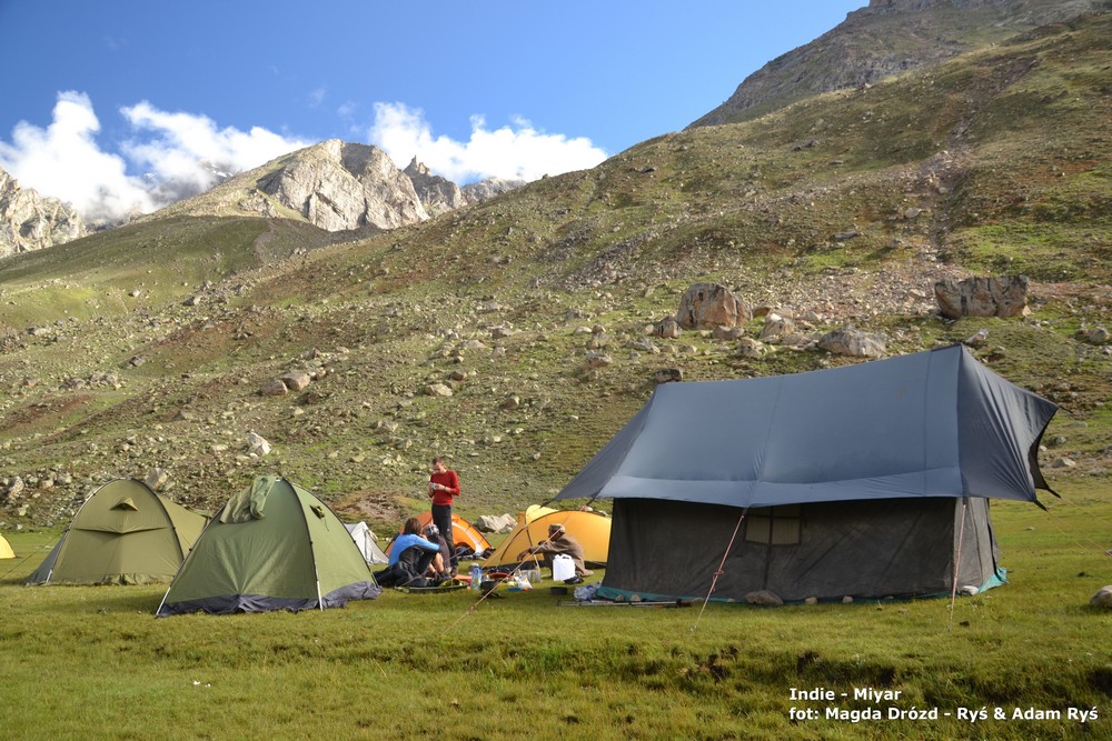 Base Camp w Miyar